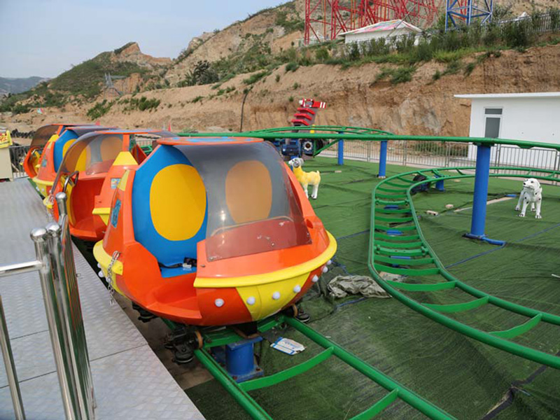 兒童自旋軌道小火車(chē)